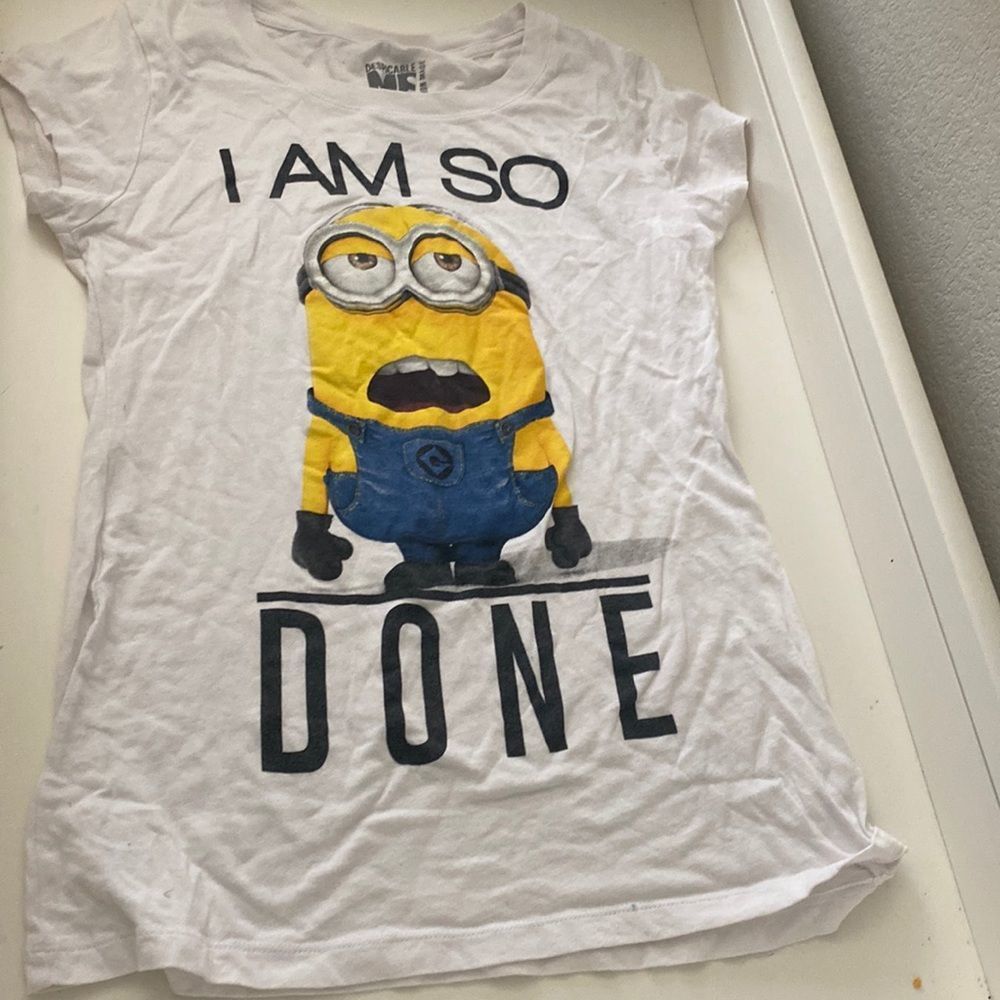 🌵3/$10🌵Despicable Me graphic T Shirt size large